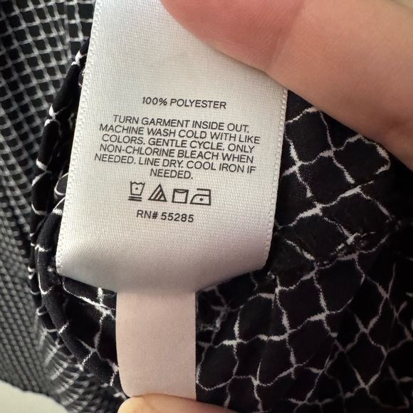 Express Black and White Checkered Oversized Relaxed Fit Button Down Shirt - Picture 4 of 5